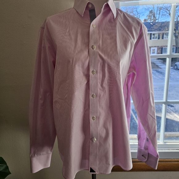 UNTUCKit Medium Mens Douro Wrinkle Free Button Down Relaxed Fit Pinstripe Shirt - Picture 4 of 9